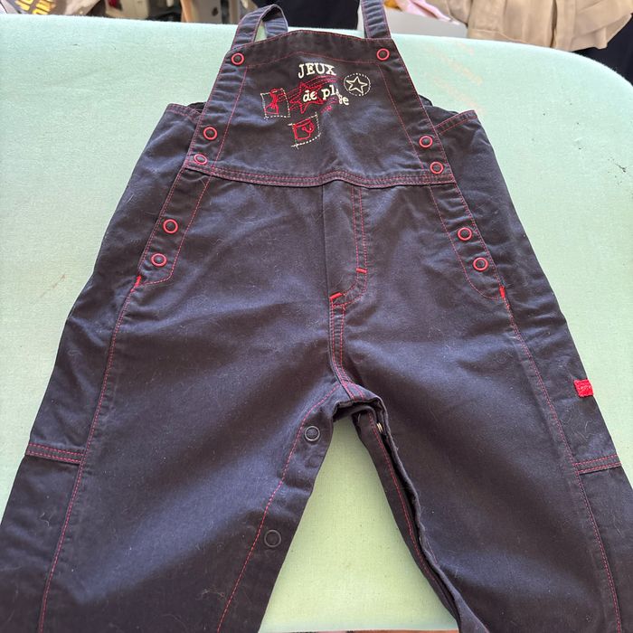 Vends salopette longue terre de marins 3 mois en très bon état