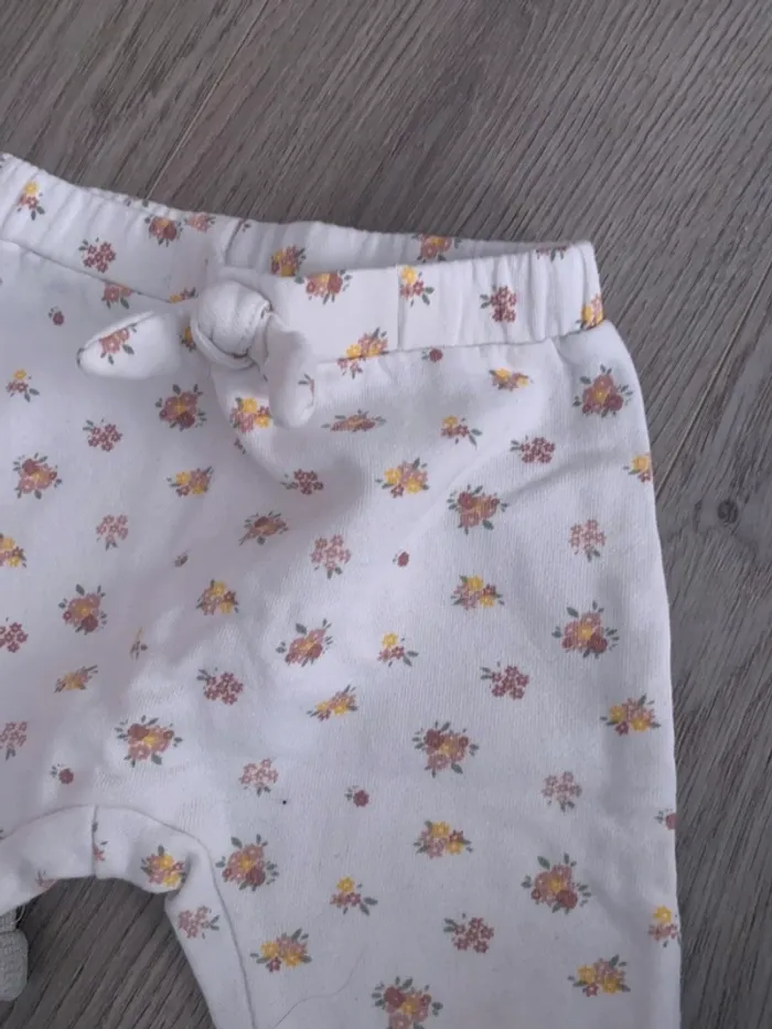 Lot de 2 pantalons molleton 12 mois - photo numéro 2