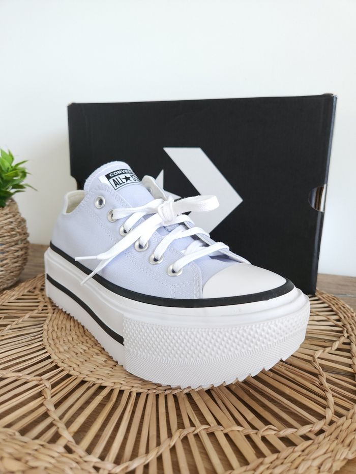 Baskets à plateforme Lilas Converse Pointure 39 - photo numéro 2