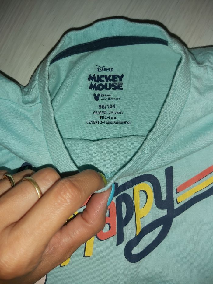 Tee-shirt enfant 4 ans – Mickey comme neuf - photo numéro 2