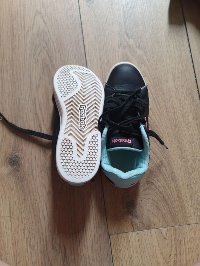 Baskets noires - photo numéro 2