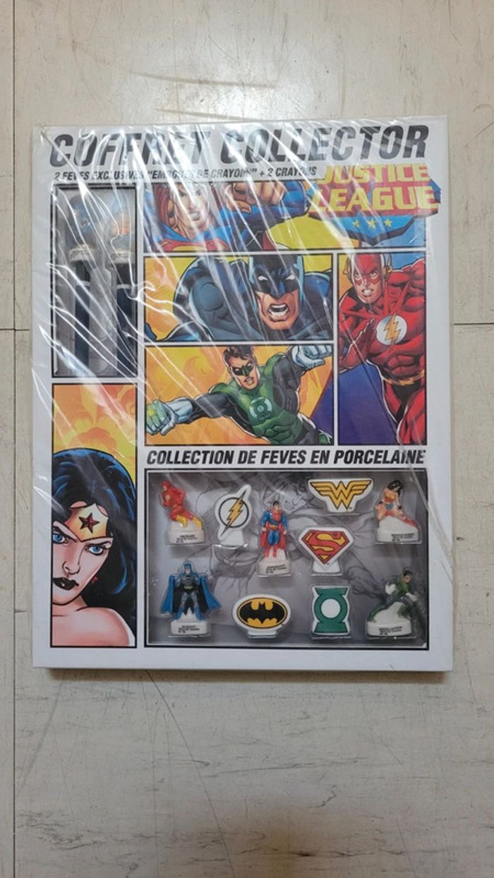 Coffret collection fèves porcelaine justice league
