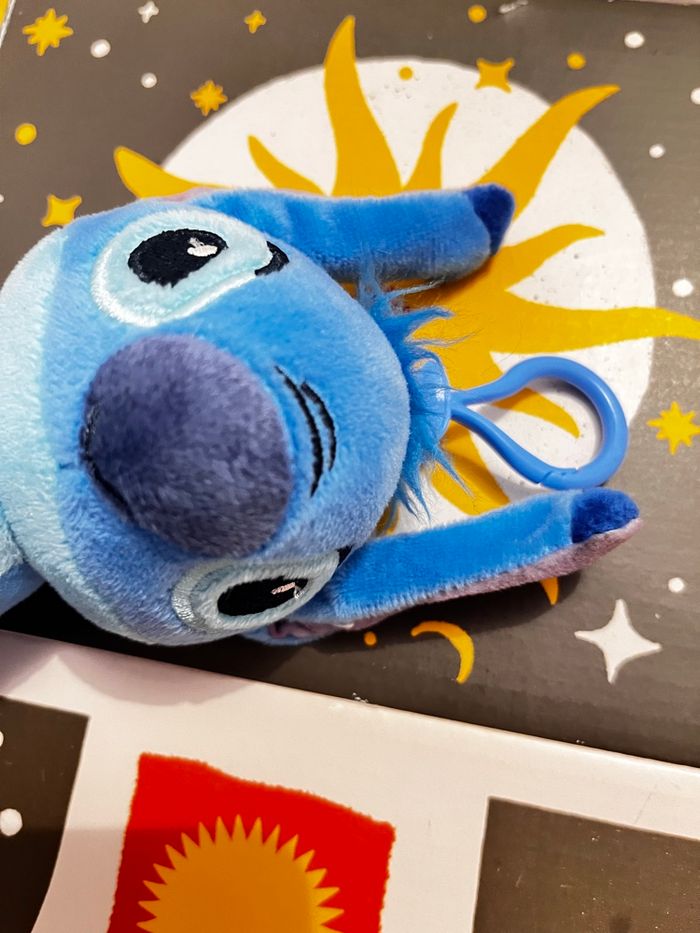 Peluche enfants Disney Stitch , avec crochet - photo numéro 2