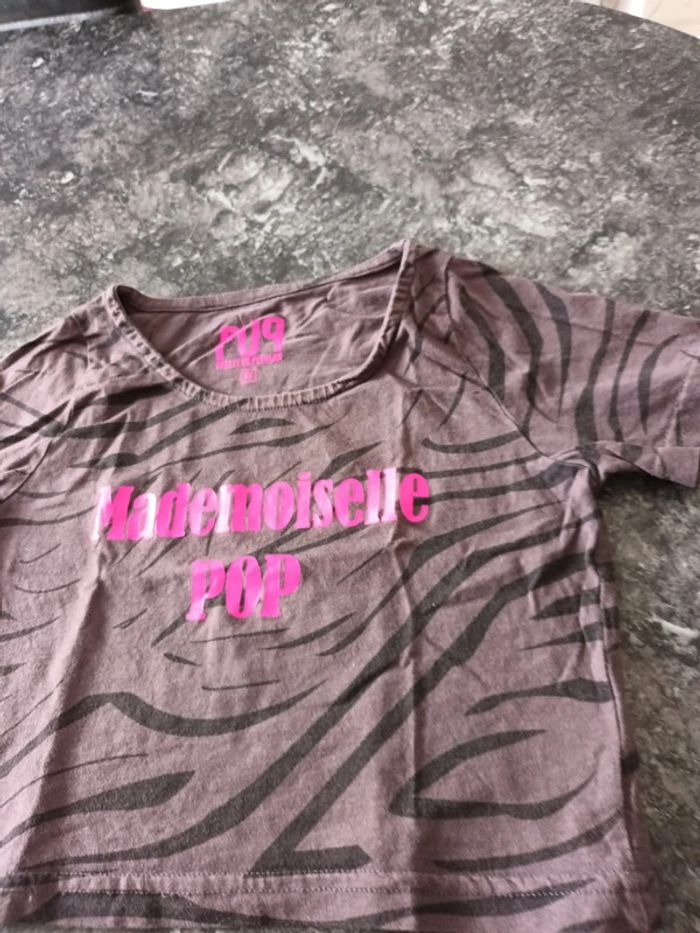 Tee-shirt marron et noir 8 ans - photo numéro 3