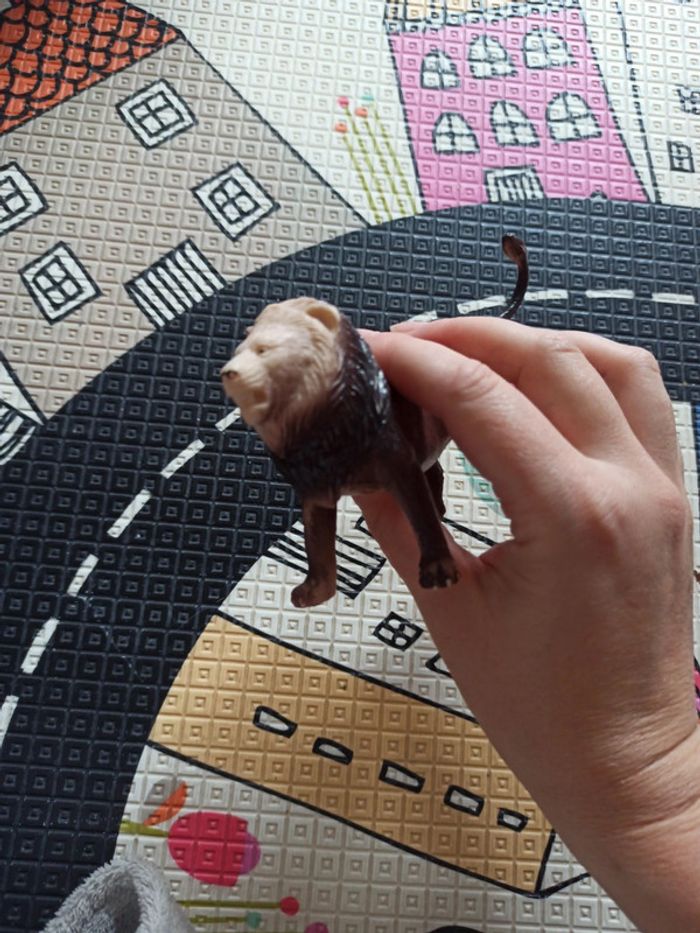 Personnage lion style schleich - photo numéro 4