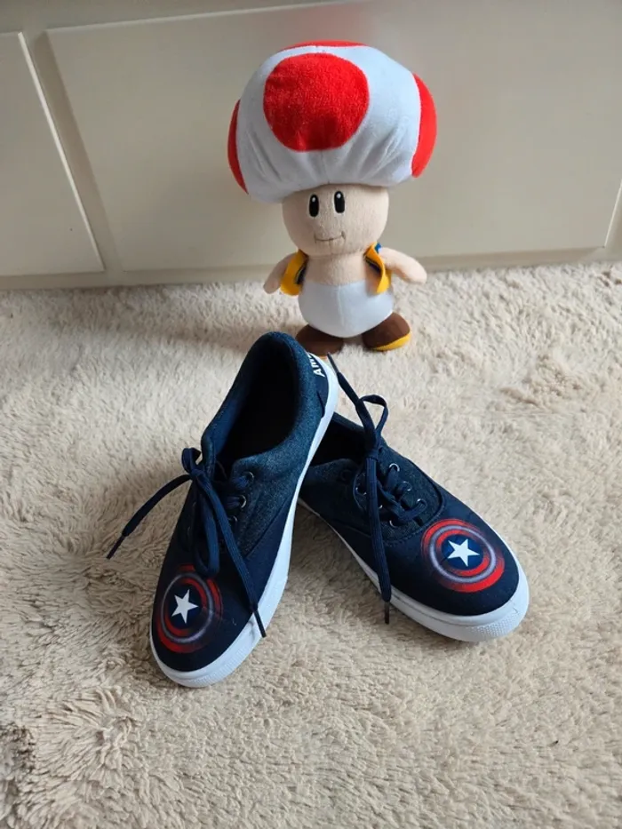 Baskets Captain America taille 37