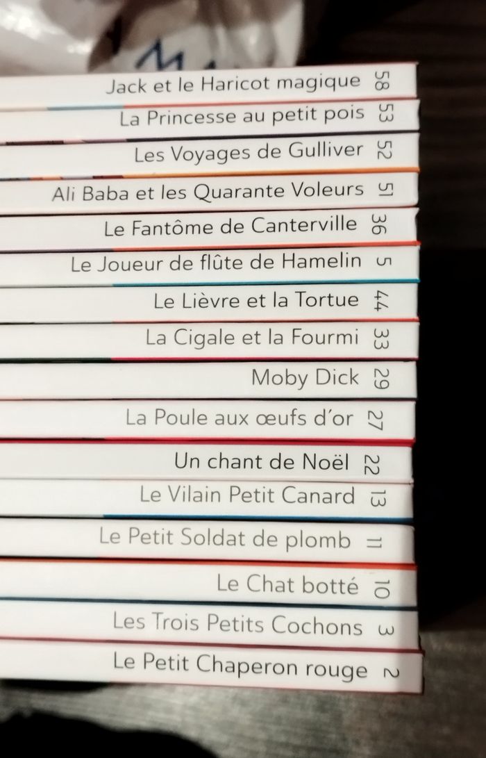 Lot de 16 livres Audio Contes Hachette avec figurine - photo numéro 3