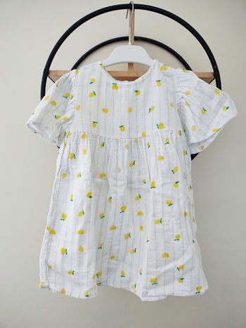 3 ans robe été ( étiquette coupée)