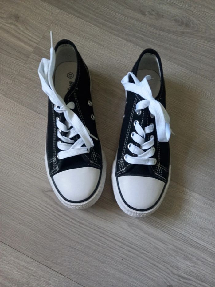 Baskets en toile style converse - photo numéro 5