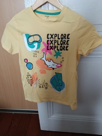 Tee-shirt Kiabi jaune et multicolore