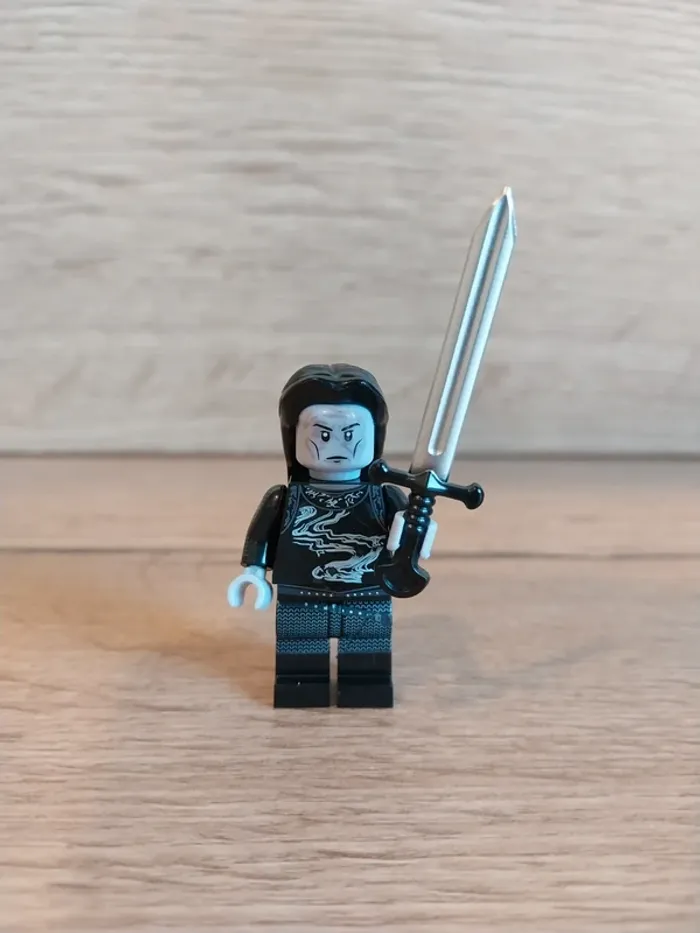 Figurine type lego chef orcs Adar seigneur des anneaux