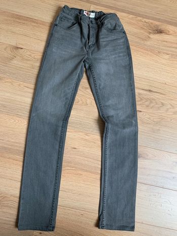 Jean levi’s 512 gris