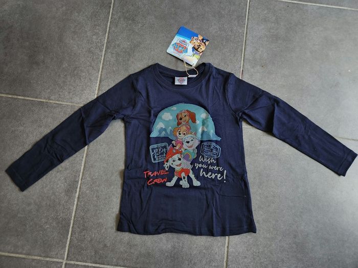 T-shit manches longues pat patrouille taille 7 ans
