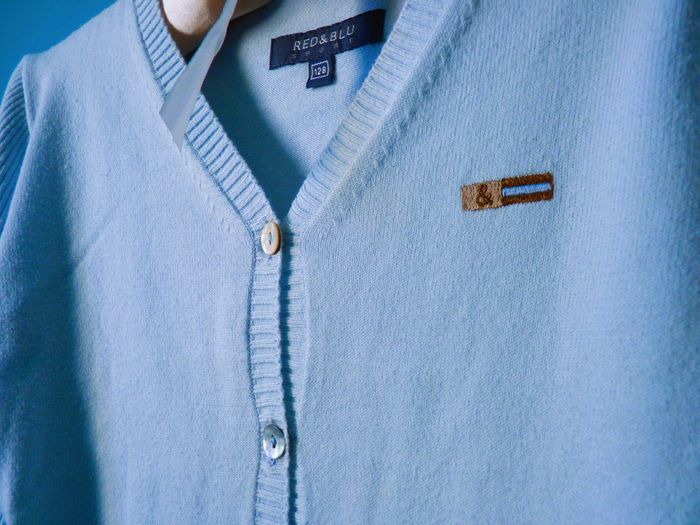 Gilet fille red&blu sport 8 ans bleu ciel manches longues TBE - photo numéro 2