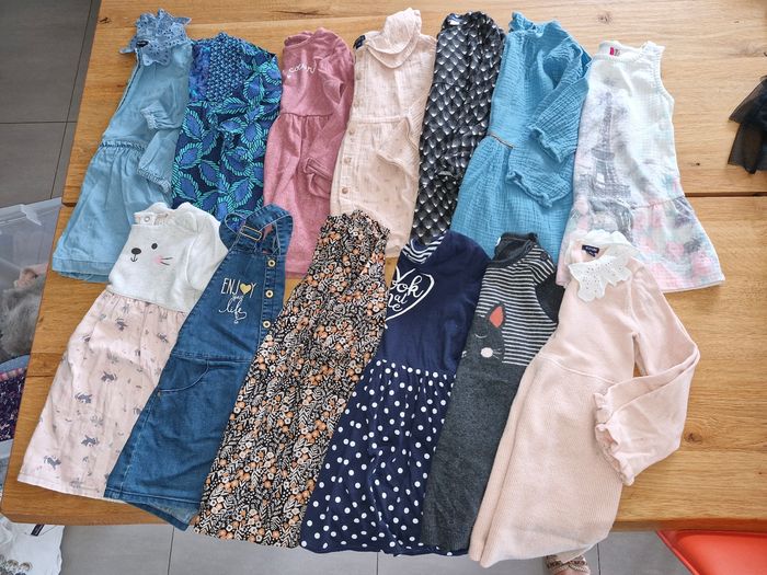 Lot 13 robes fille 3 ans