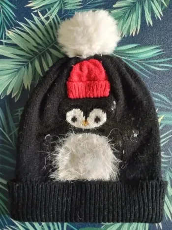 Bonnet fille pingouin et pompon taille 8-12 ans