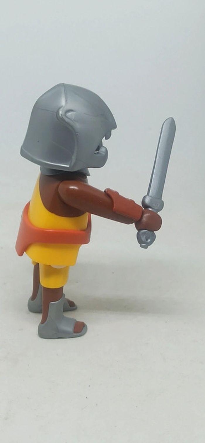 Homme gladiateur avec bouclier gris rond playmobil - photo numéro 4