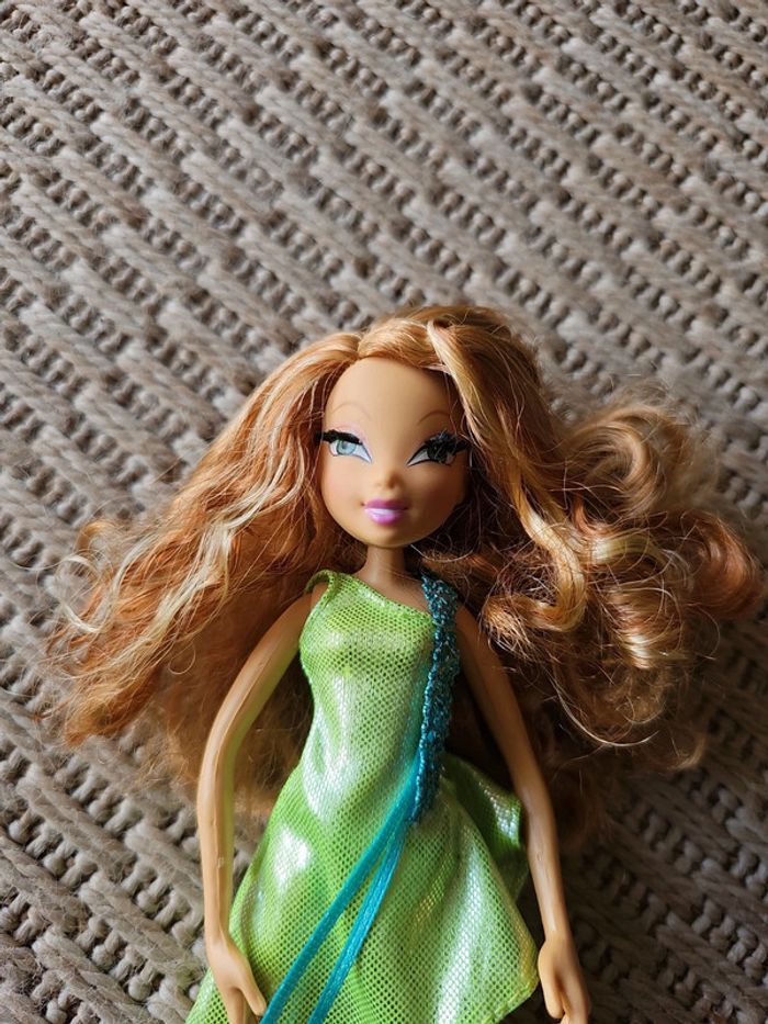 Poupée winx - photo numéro 4