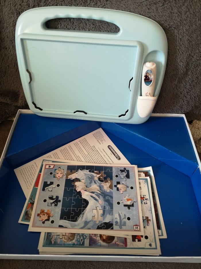 Pupitre educatif la reine des neiges - photo numéro 3