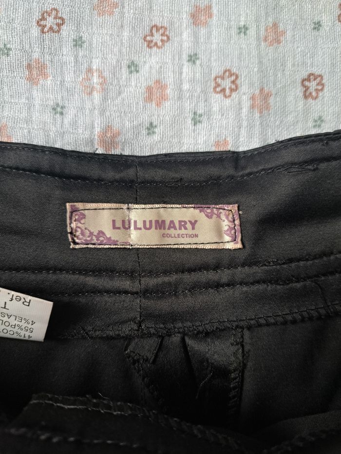 Mini-jupe noire satinée Lulumary - Taille M/L - Très bon état - photo numéro 8
