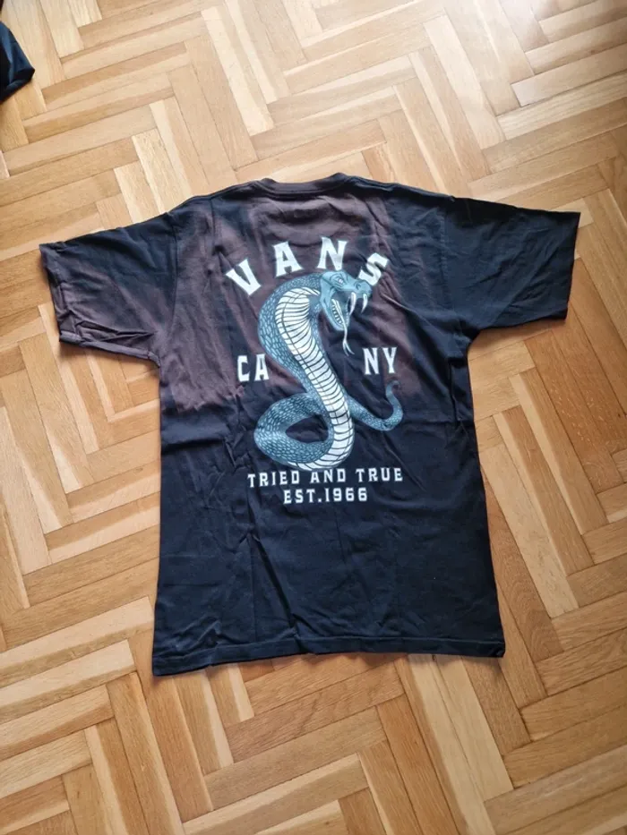T-shirt Van - photo numéro 5