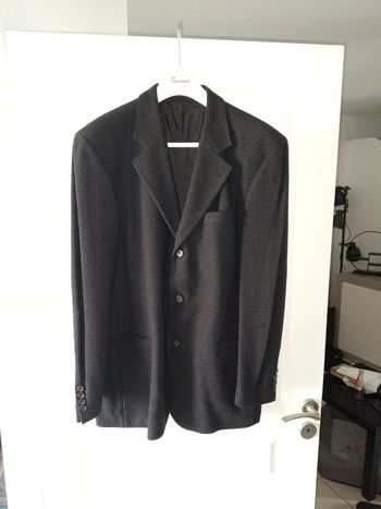 Veste de costume Boss taille 52 en laine vierge coloris noir