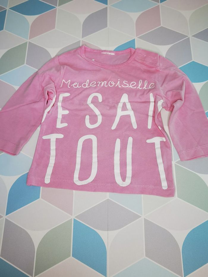 D3851 - tee-shirt fille 9 mois