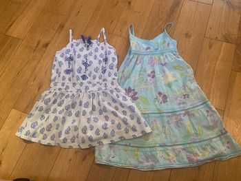 Lot de 2 robes d’été 8 ans