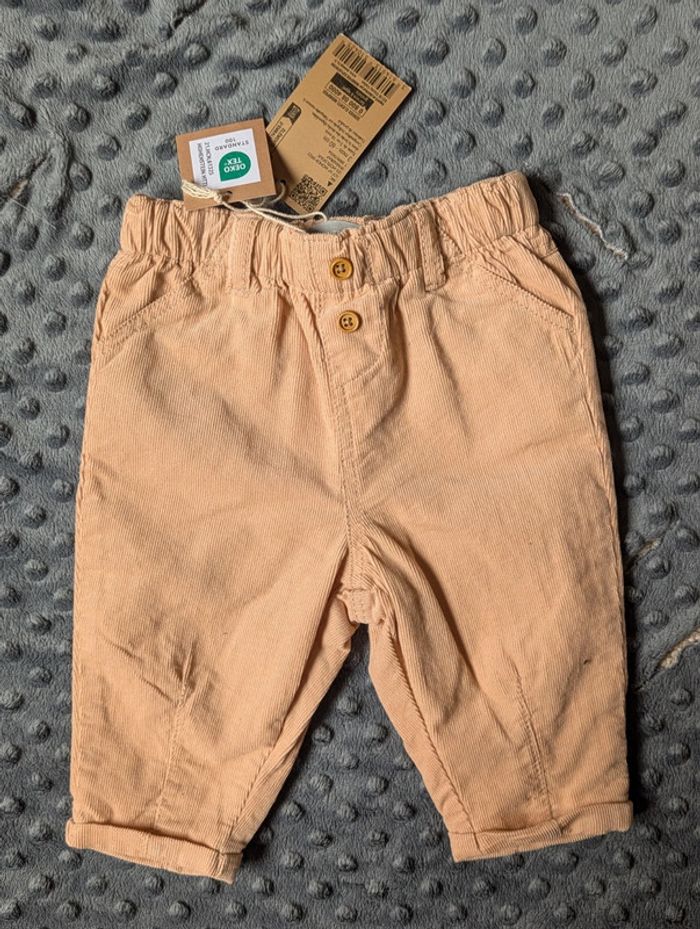 ensemble bébé bout'chou - body fraises et fleurs & pantalon velours - taille 3 mois - neuf ! - photo numéro 8