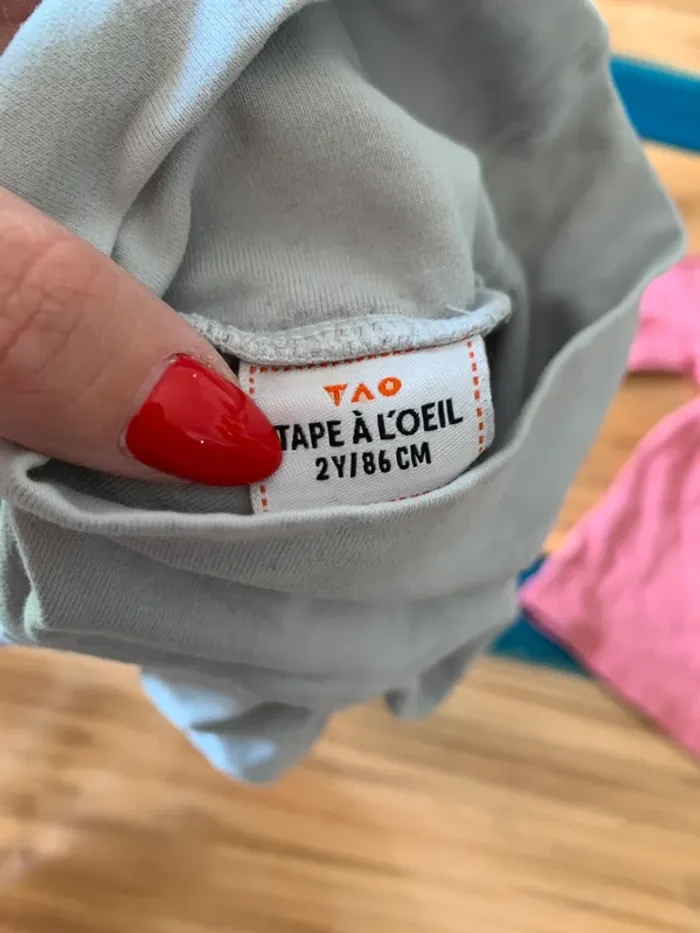 2 sous pull tape à l’œil taille 24 mois - photo numéro 5