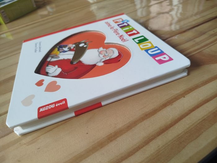 P'tit loup aime le père noël - photo numéro 5