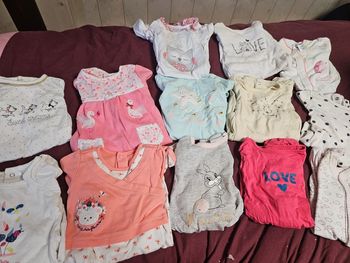 Lot pyjamas léger fille /bébé 3 mois