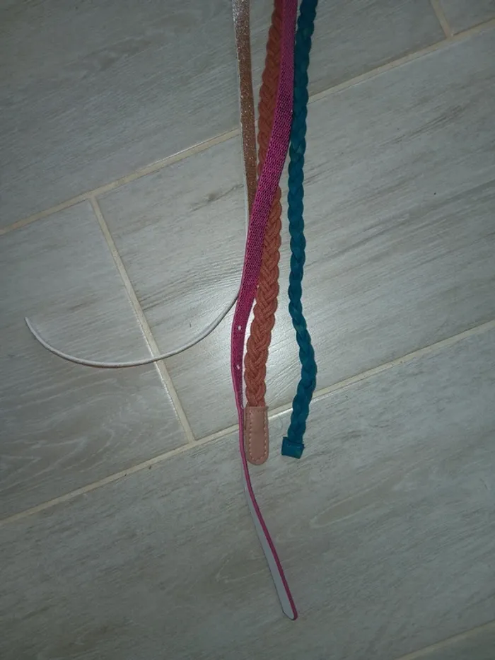 Lot de 4 ceintures - photo numéro 2