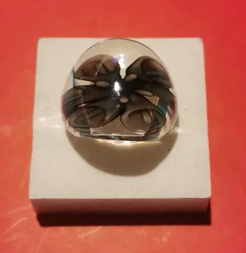 Bague avec fleur neuve