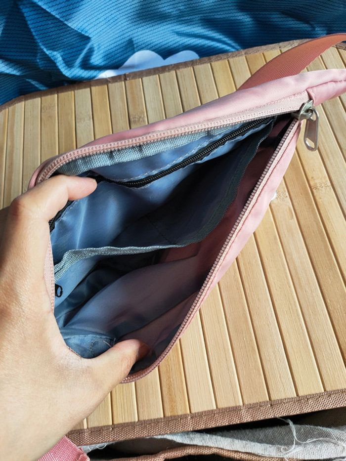 Sac Banane à Bandoulière pour Femme en Rose - photo numéro 3