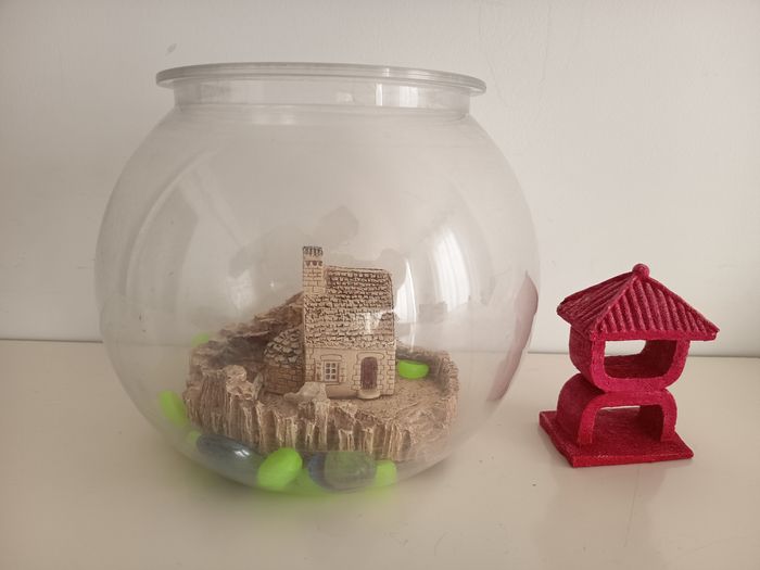 Petit aquarium plastique
