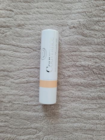 Stick correcteur Jaune Couvrance