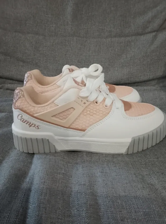 Chaussures neuves Baskets à lacets - Fille - 33 - photo numéro 6