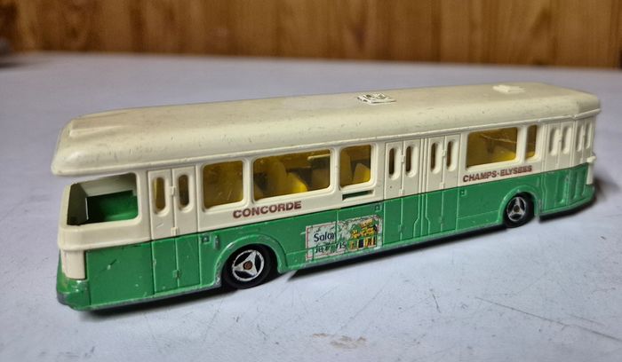 Ancien Autobus majorette n310 saviem bus parisien 1/87