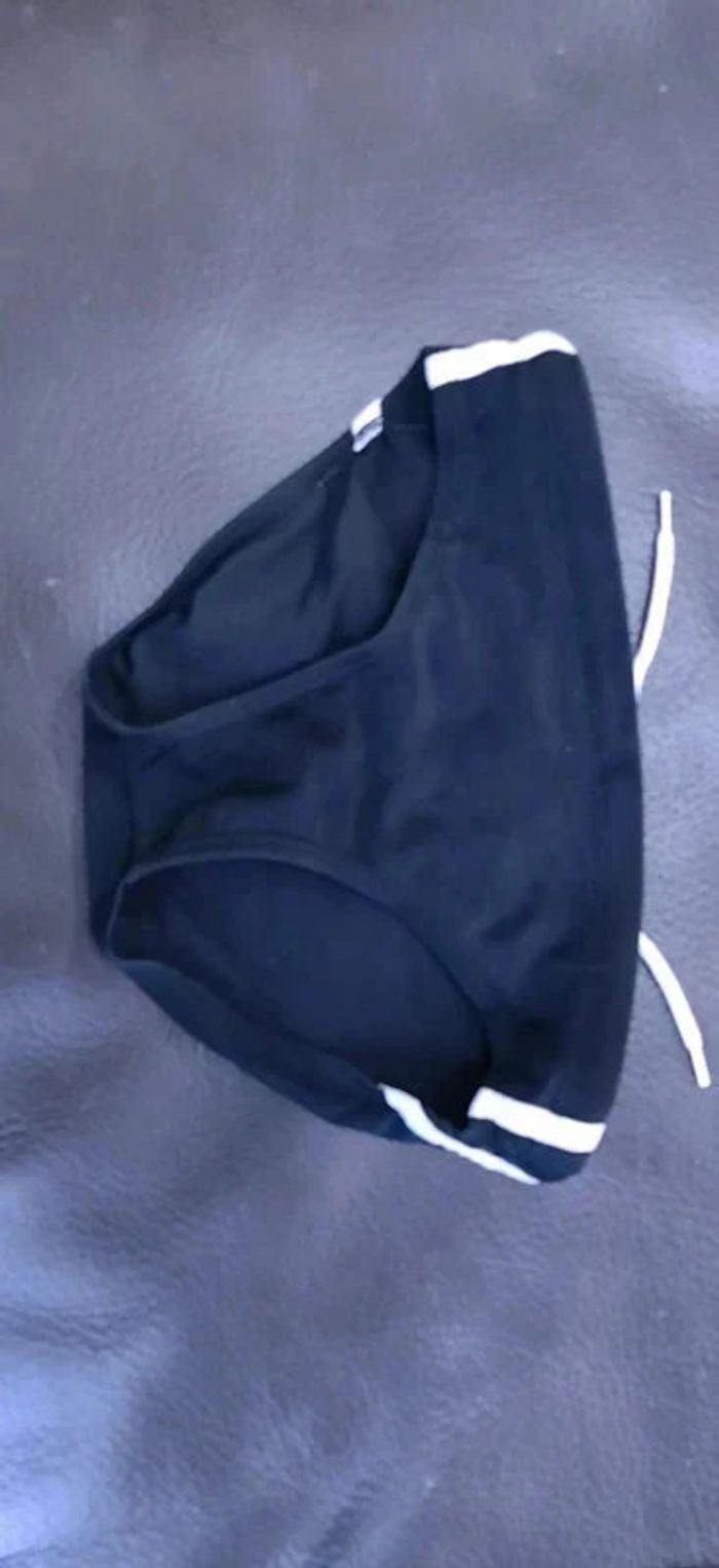 Slip de bain noir et blanc 6 ans