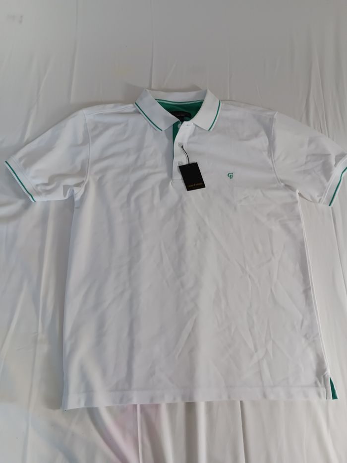 Polos - photo numéro 2