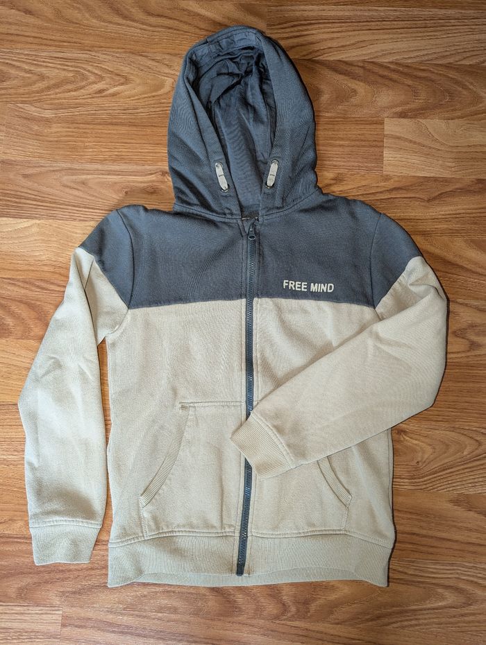 Veste à capuche