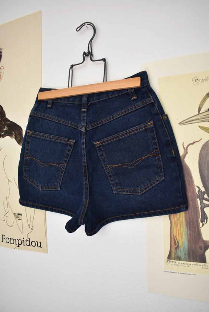 mini short en jeans - photo numéro 8