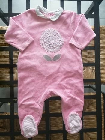 Pyjama fleurs en tissus