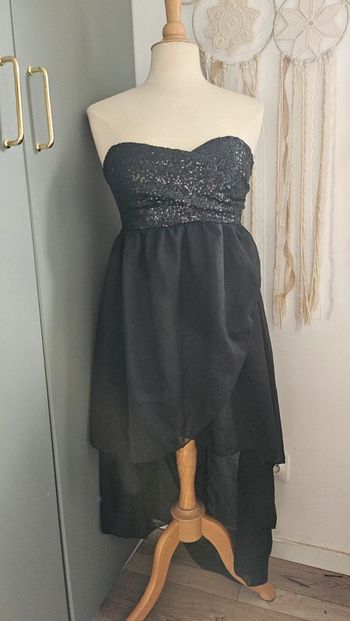 Tres jolie Robe bustier de soirée taille 40