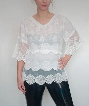 Haut chic voile et crochet blanc taille unique