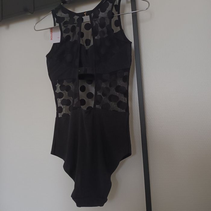 Body Rouge gorge 36 modèle glamour neuf étiquette