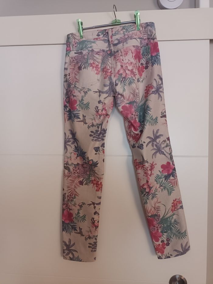 Pantalon fleurie - photo numéro 2