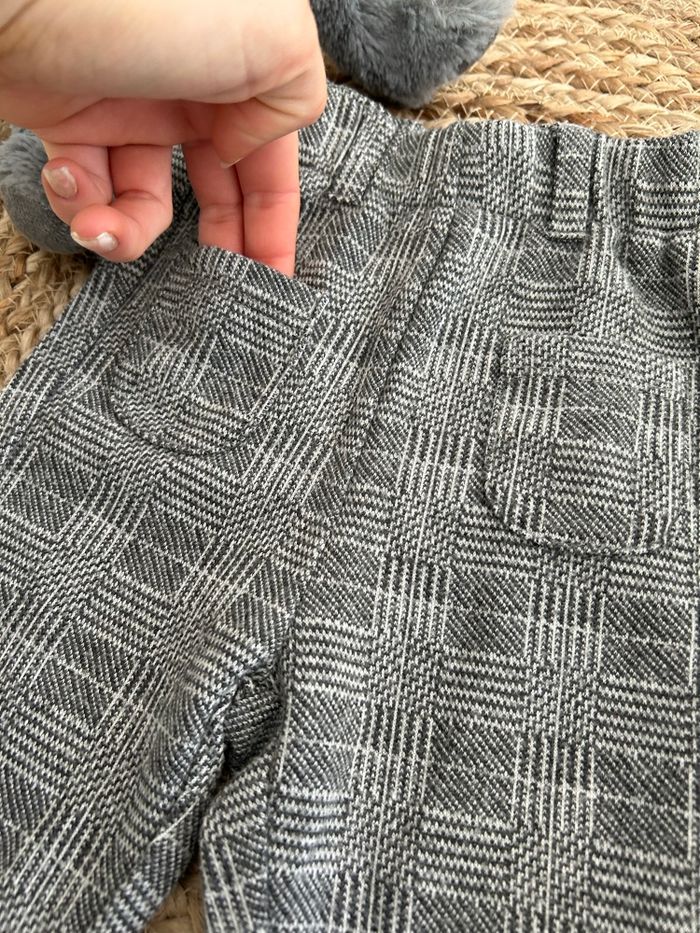 Pantalon à carreaux gris Kiabi taille 3 mois - photo numéro 6