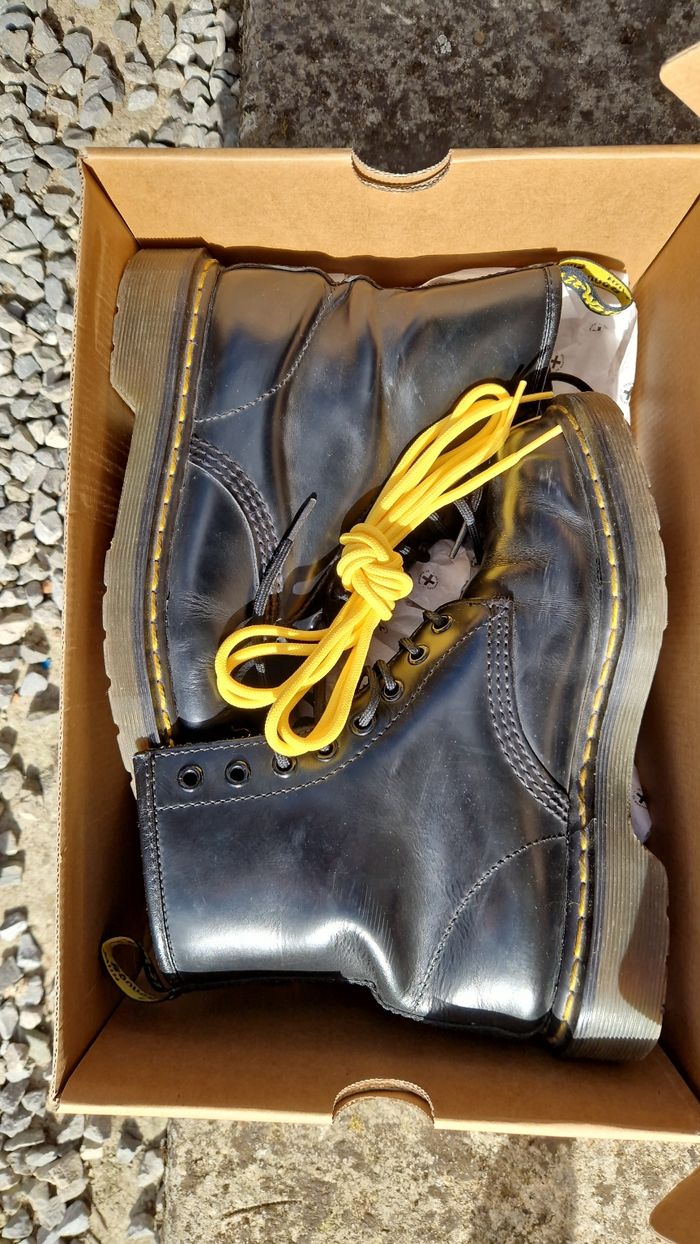 Bottes DOC Martens - photo numéro 4